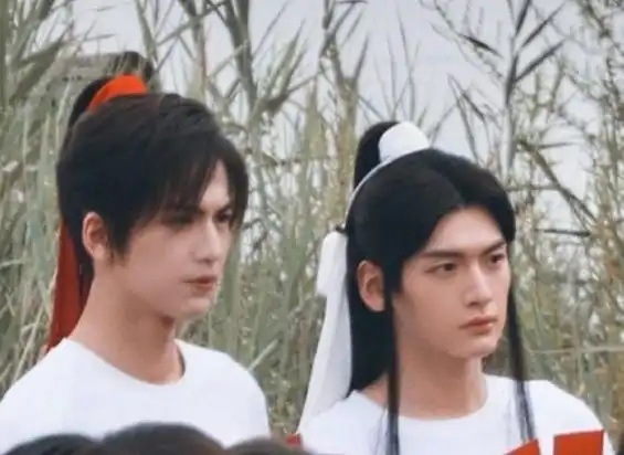 曝吉星高照又惹麻烦,导演拍一半跑路,翟潇闻张凌赫白忙活