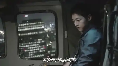 太阳的后裔宋钟基飞往战地进行战斗,这就是军人

