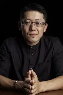 第一部导演处女作即封神,中国电影新锐导演忻钰坤的代表之作
