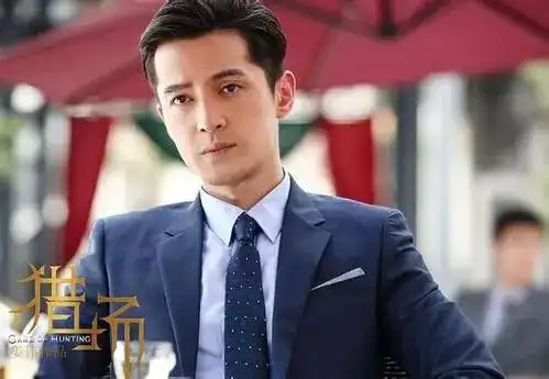 一个眼睛上有伤疤,上帝都嫉妒的男人