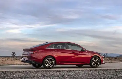 现代亮出底牌,2021款新车亮相,经济家轿之王要来了