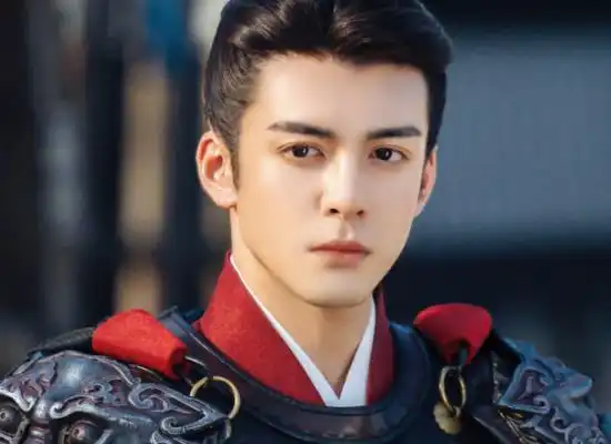 鞠婧祎新剧官宣,男主颜值不输张哲瀚,而这三位配角都是童年回忆