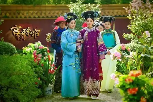 这部戏是于正影视作品的杰作,汇集了大量的英俊帅哥和帅哥,以及所有的明星