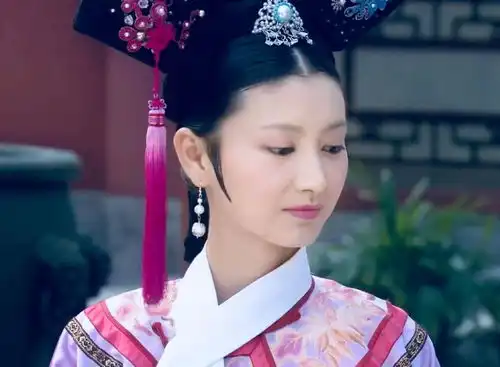 甄嬛始终看不上的温实初,眉庄却选择了他,眉庄的清高和傲气呢