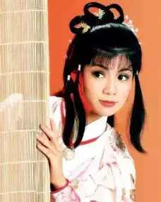 83版射雕英雄传剧照,杜琪峰戴眼镜,翁美玲美得不可方物
