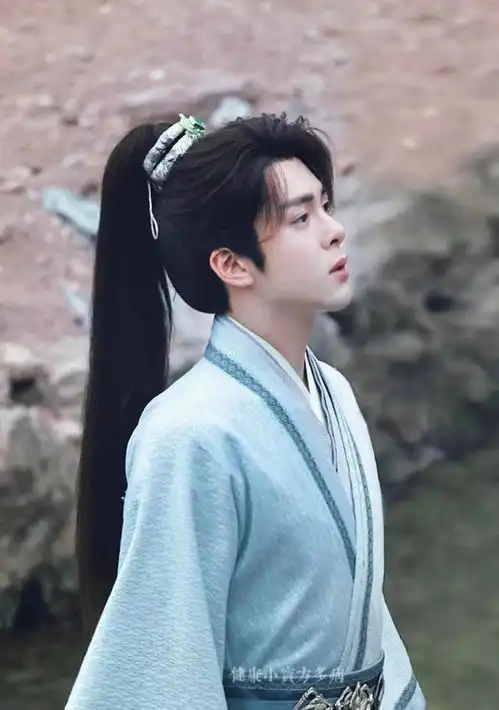 成毅曾舜晞莲花楼开机,解开离奇诡谲案件,共赴江湖的故事
