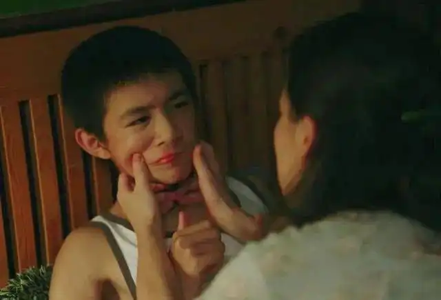 爆火揭秘育儿启示隐秘的角落