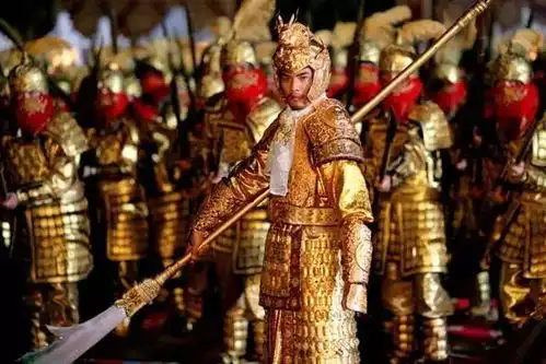 除了精美的画面,他的影片还有悦耳的配乐
