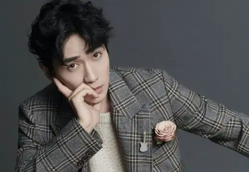 朱一龙一点也不会懈怠,才有了今天的演技朱老师,心疼又感慨