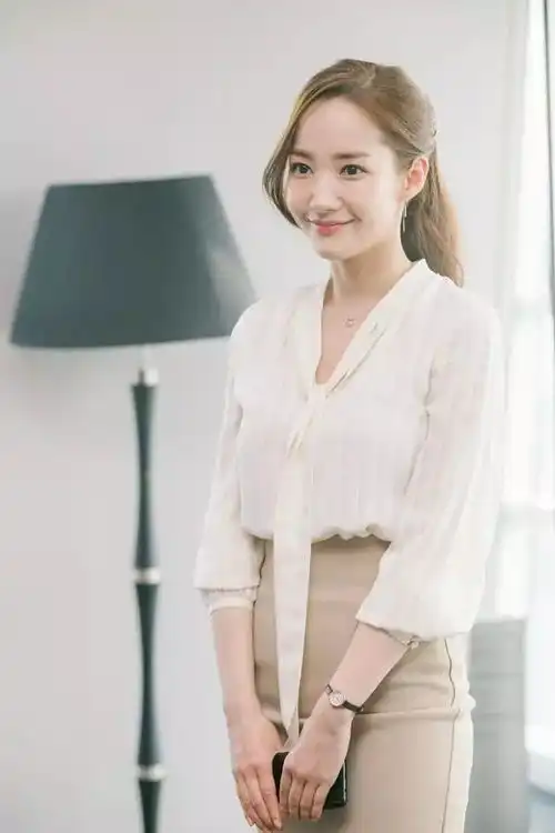 倪妮随便扎个马尾也美出天际这款发型就连舒淇都没她梳得好看