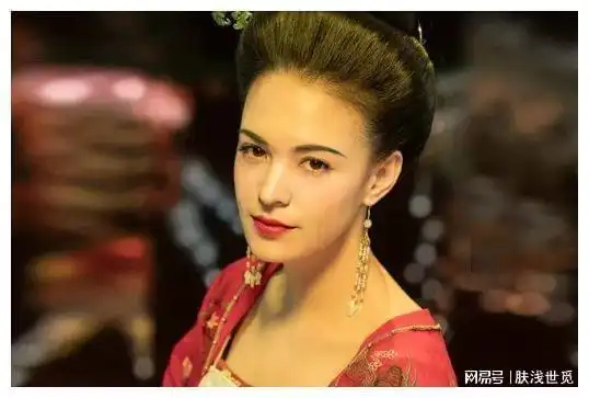 杨贵妃秘史曾背着唐玄宗多次出轨,后若无其事迎她回宫
