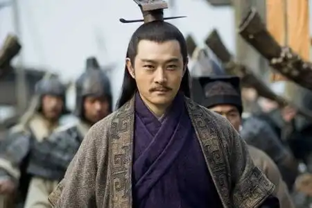 曹操赤壁大败后,哭着喊出24个字,说出三国最牛的人不是诸葛亮
