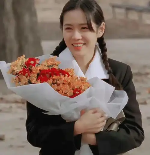 彩虹屁40岁的玄彬孙艺珍结婚,经典街拍剧照大盘点来啦