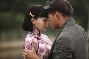 热门荧幕情侣暧昧合影集宋茜尼坤尹恩惠朴有天
