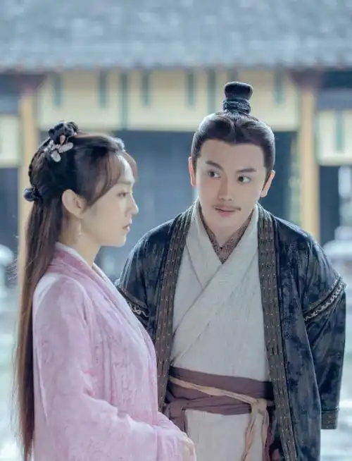 锦衣之下后,丐叔李亭哲出演妈宝渣男,赶超许幻山
