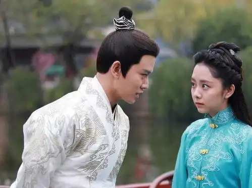 任嘉伦下跪为爱失去尊严,不丢人