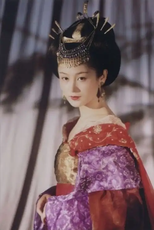 10位古装美人露肩古装,佟丽娅杨雪惊艳,赵露思溜肩仪态成败笔
