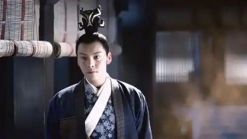 醉玲珑离元凌的醋坛子打翻只有一步之遥
