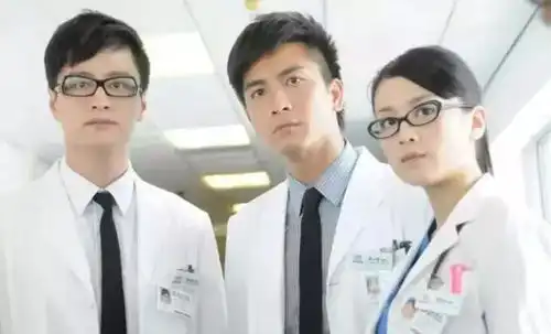 急诊科医生口碑平平为何医疗剧层出不穷却鲜少爆款