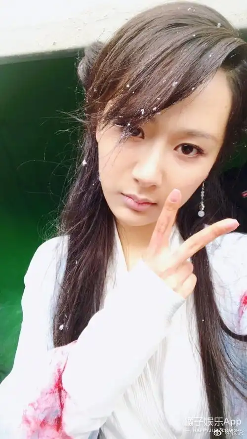 看看网红滤镜下的王源杨紫和沈腾...能认出本人的都是火眼金睛
