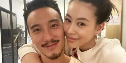 王阳明蔡诗芸甜蜜贴脸一家三口颜值爆表惹人羡