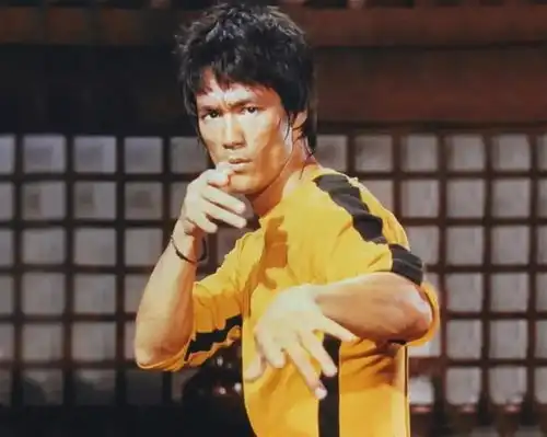 成龙,就是个骗子
