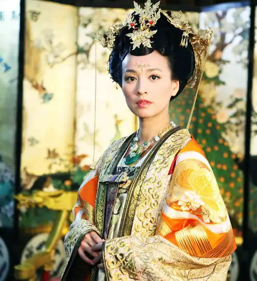 武则天墓前的无头石像,守护陵墓千年,为何这些石像无头
