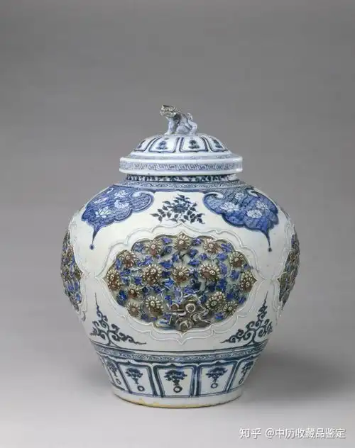 青花釉里红在瓷器中的珍贵程度
