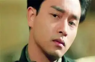 张卫健中秋晚会实力抢镜,出道35年,网友没有辜负张国荣苦心
