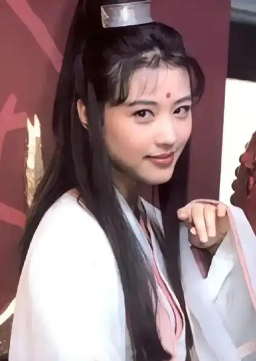 周海媚因病去世,年仅57岁生前最后公开出席活动照曝光