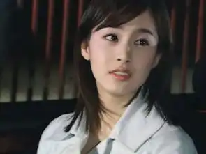 赏色美人金泰熙天生一副高级脸,被誉韩国第一美女,与rain结婚被称最嫩脸夫妇