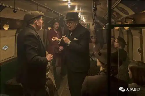 警惕影视作品中开历史倒车的现象
