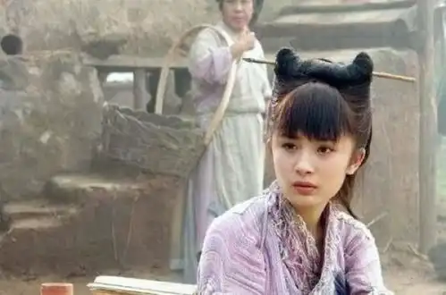 中国古代四大美女之一的王昭君自愿下嫁给匈奴,汉元帝肠子都悔青了