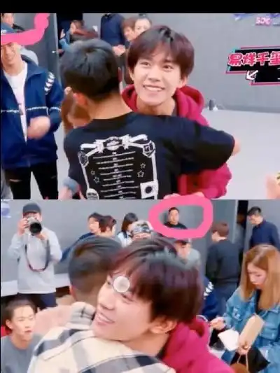 有一种默默守护,叫虎视眈眈,感谢虎妈把我们千玺照顾地这么好