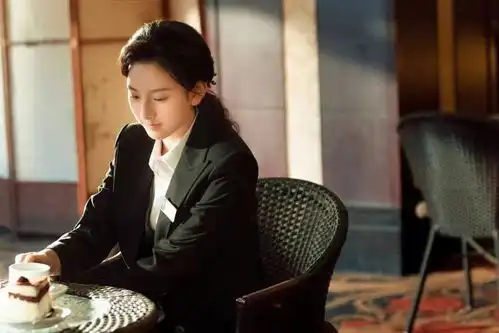 乔家的儿女倒贴式付出的乔四美这个女人,很肤浅