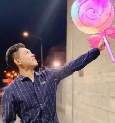 主动回归素人童星红孩儿退圈身价上亿,女儿专业户成清华学霸