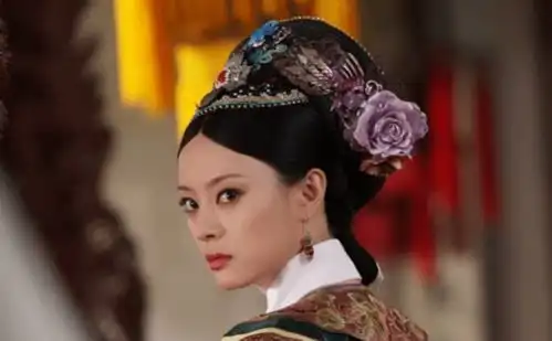 甄嬛传滴血验亲嬛嬛险中求胜,是老天帮她,还是早有准备