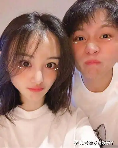 张恒郑爽矛盾升级张恒好友揭开郑爽阴谋,怒斥爽妈不要脸
