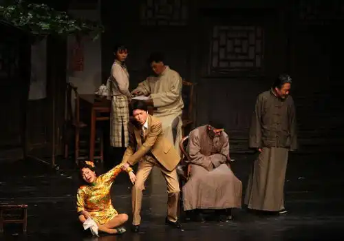 这些年,我们一起看过的演出之2011话剧四世同堂