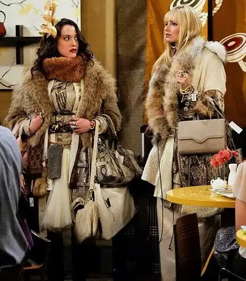 破产姐妹,mexandcaroline剧照,
