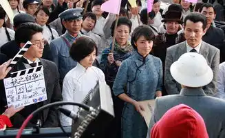 秋之白华剧照曝光章劼坦诚演革命者上瘾
