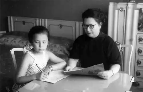 遗传基因太强大,京剧大师周信芳的家庭,个个都是传奇
