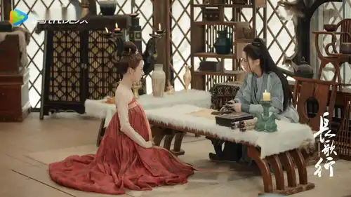 迪丽热巴长歌行剧照公开长歌心疼的抱住美强惨的自己