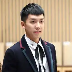 秀智李栋旭分手了恋爱四个月闪电分手是因为
