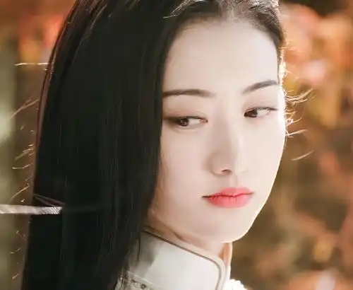 建国之后不许成精司藤半妖改成外星人,景甜百变造型绝美