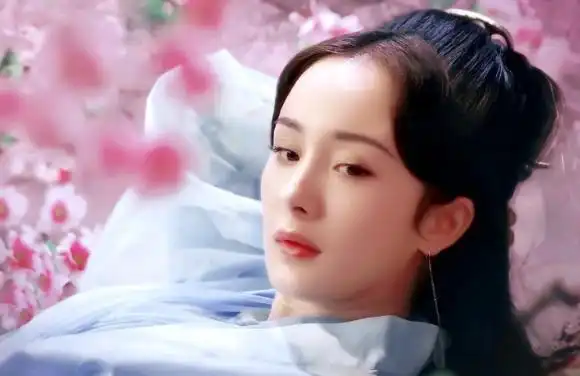 杨幂又掀霸屏潮斛珠夫人刚播完,另一部新剧也将上星
