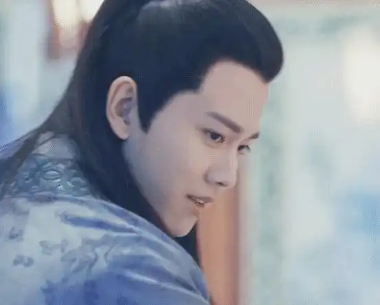 任嘉伦爆红后常常夜不归宿,本以为他是出去鬼混,得知真相我哭了