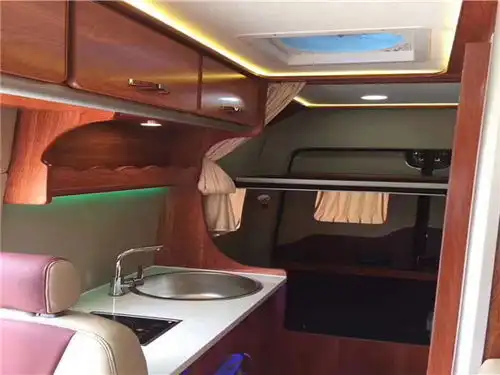 抚顺市东风御风房车