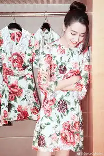 杜嘉班纳发布品牌大使最新美图迪丽热巴一身花裙又御又仙