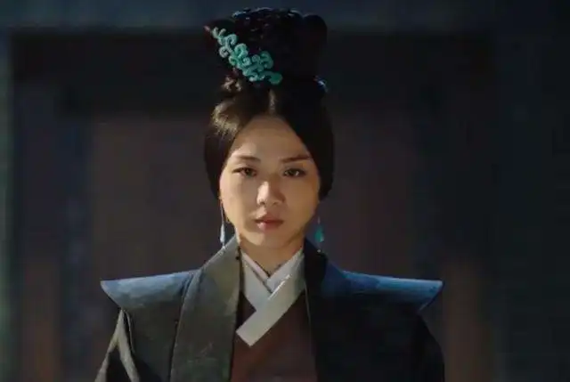 汤唯古装造型遭吐槽,但是她也有很惊艳的装扮